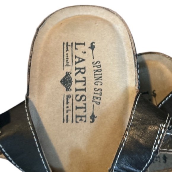 L'Artiste Mary Jane Spring Step flats in black in EUC, size 41 (US 9). - Picture 7 of 10